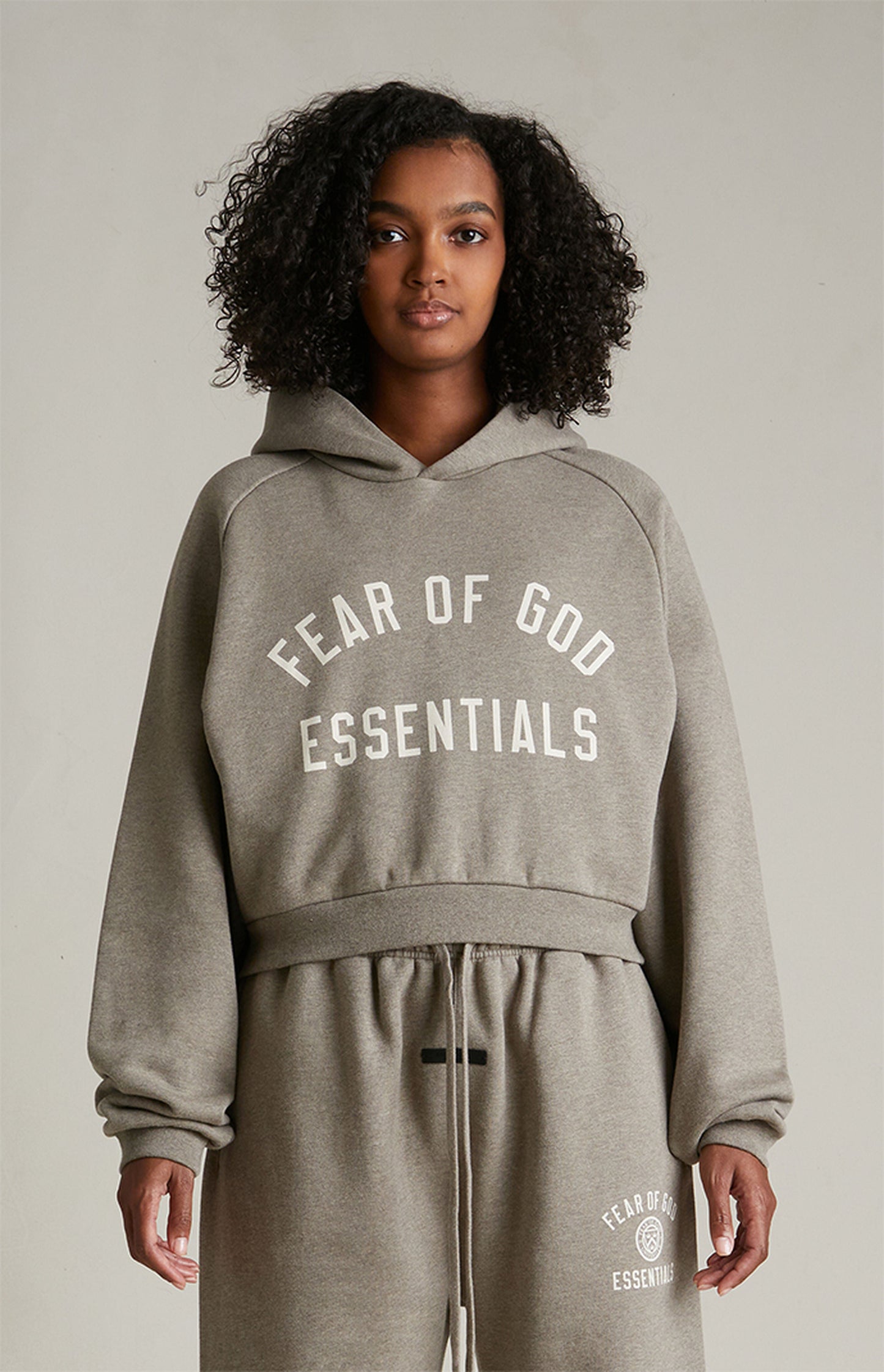 Cropped Essentials Hoodie – Modern Minimal Style with Everyday Comfort Recreated Edition