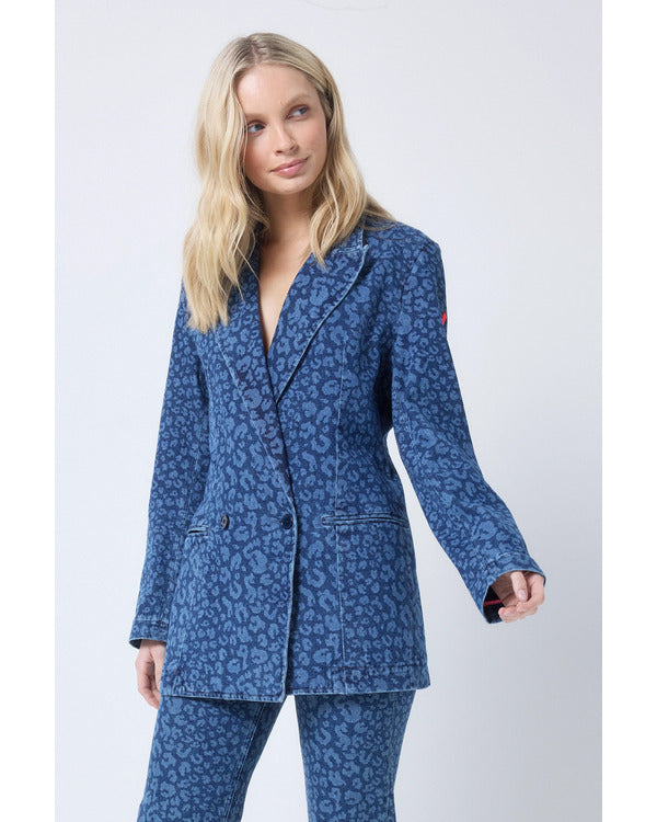This Morning 2025 Zoe Williams Leopard Print Denim Blazer – Fierce, Fashion‑Forward Statement Piece